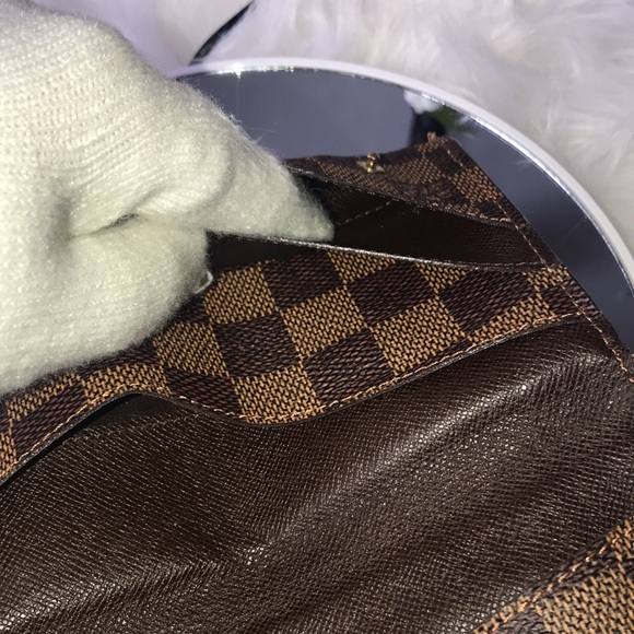 AUTHENTIC “RARE” VINTAGE DOUBLE SNAP DAMIER WALLET - Picture 11 of 16